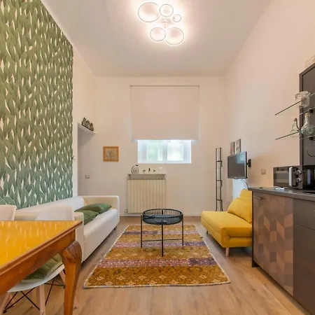 Apartment Sweet *